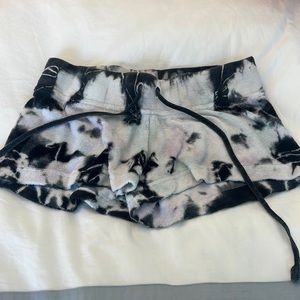 Hard Tail tie dye terry cloth shorts, size Junior Small
